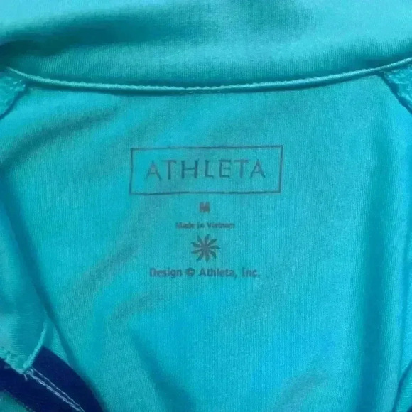 Athleta Quarter Zip Blue Top with Ruching and Back Zipper Pocket Size M - Picture 3 of 7